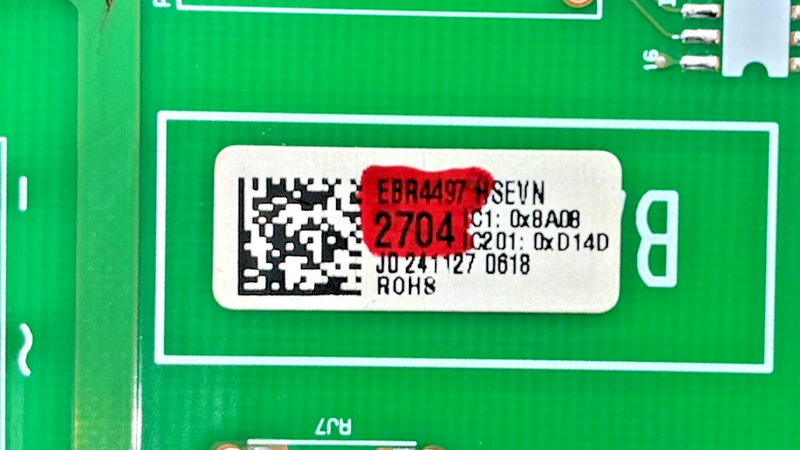 Part number sticker — EBR44972704
